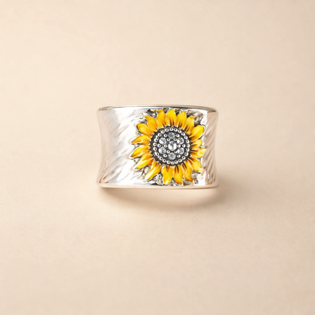 Sunflower Ring in Silver