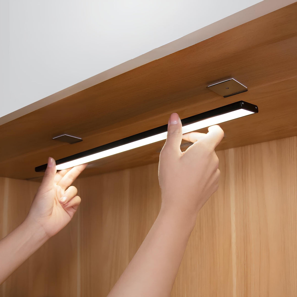 Wireless Rechargeable Light Bar Motion-Activated LED for Indoor Use