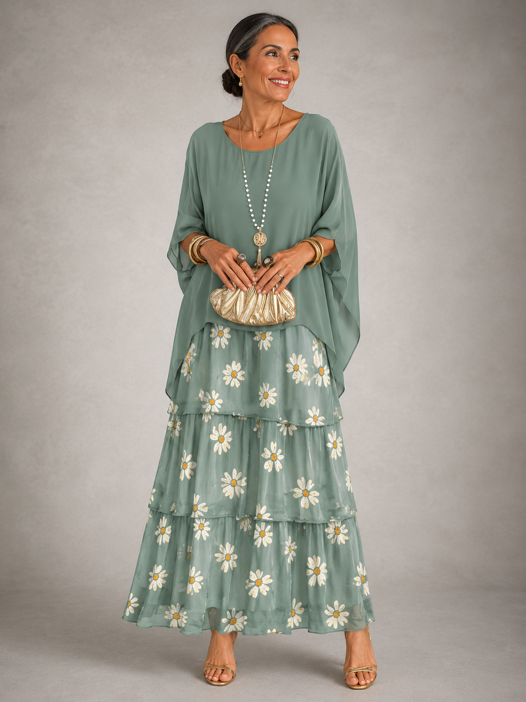 Elegant, flowing maxi dress