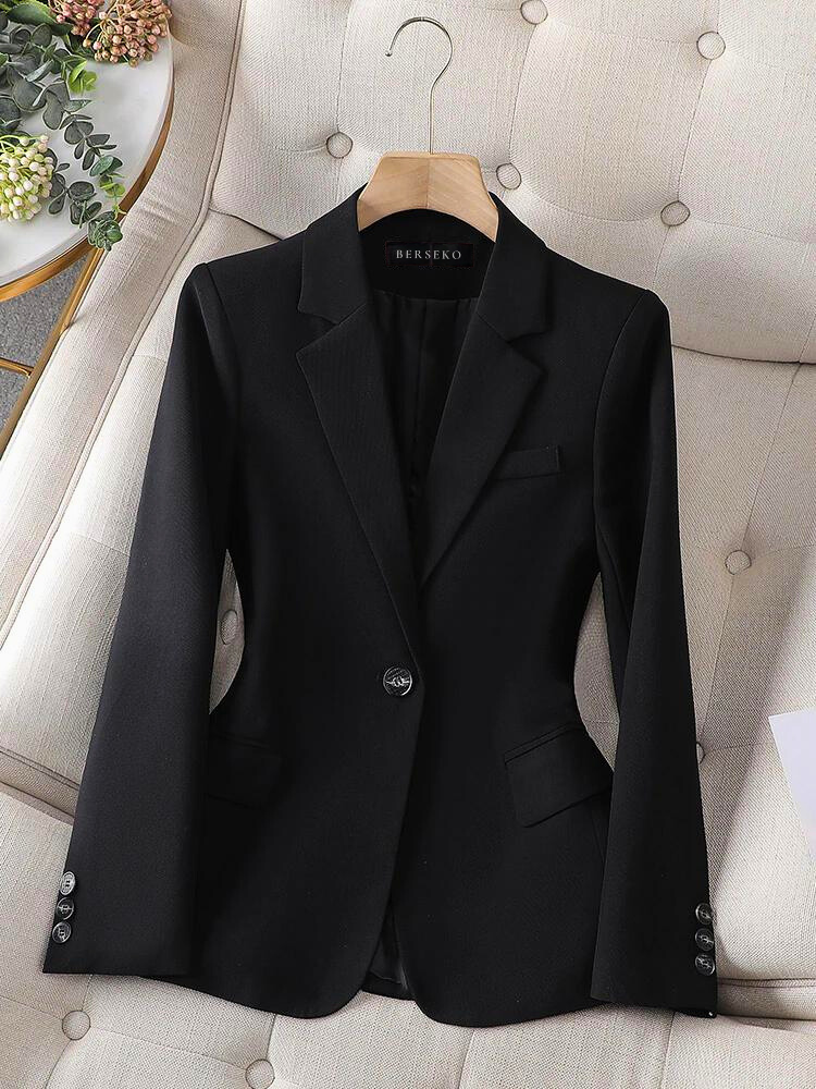 Stylish Women's Blazer - Carmen