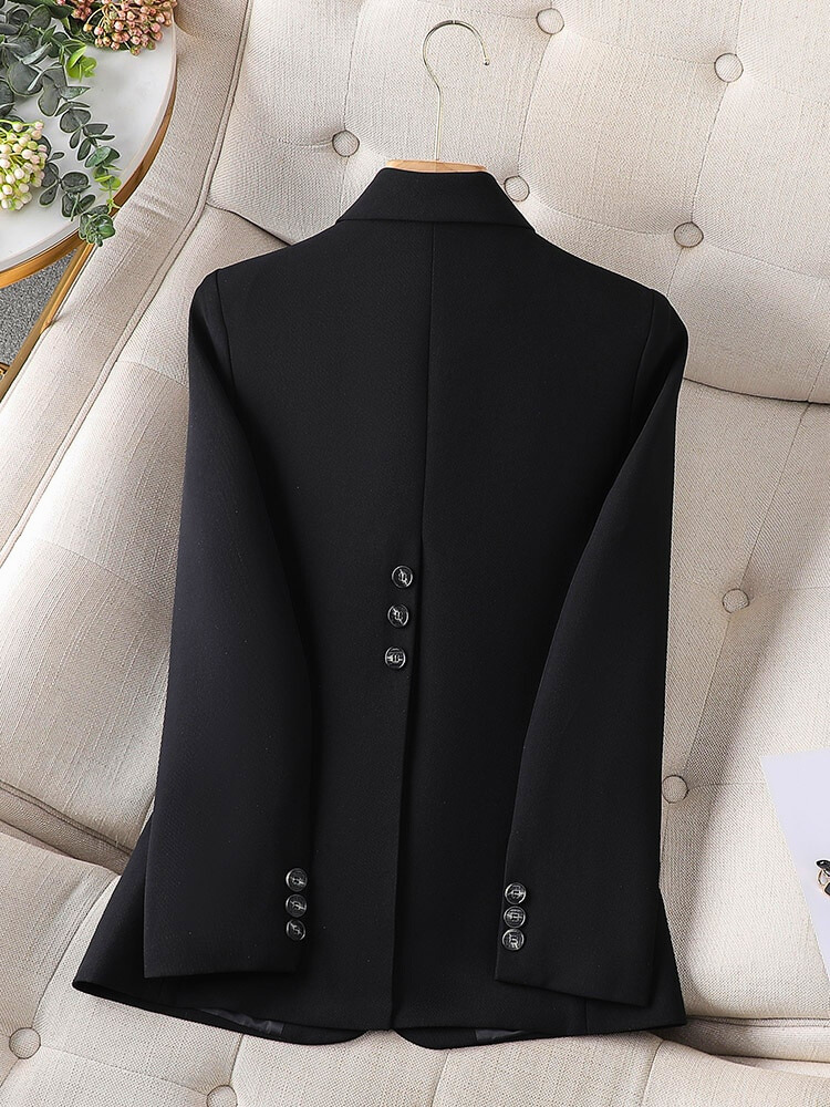 Stylish Women's Blazer - Carmen
