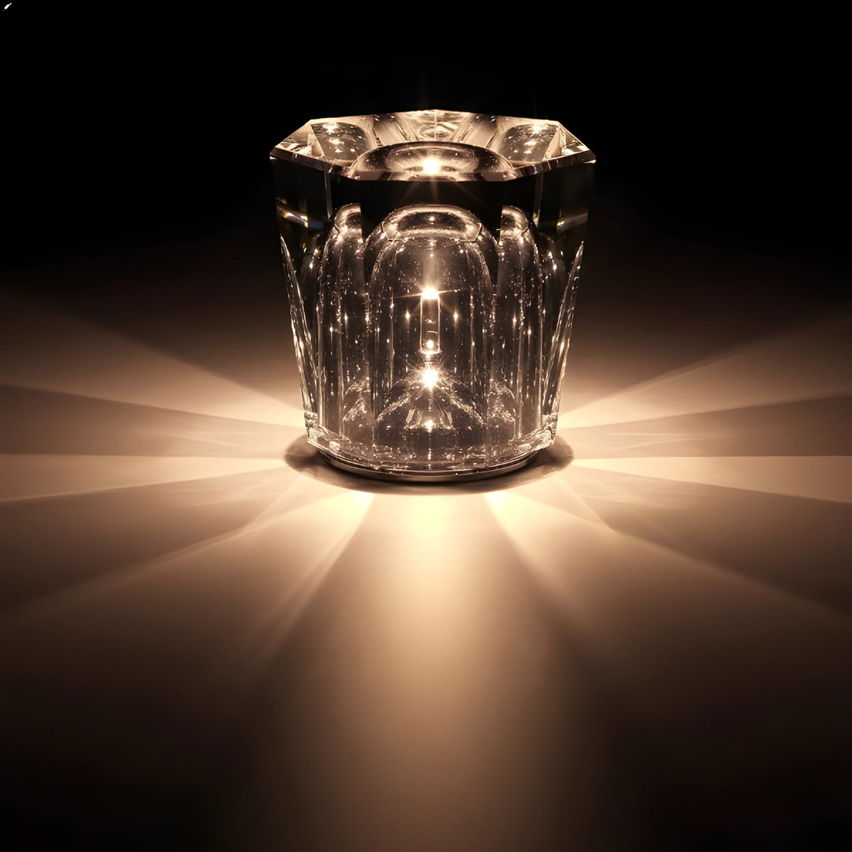 Rechargeable Crystal Table Lamp with Diamond Design – Luxury Edition