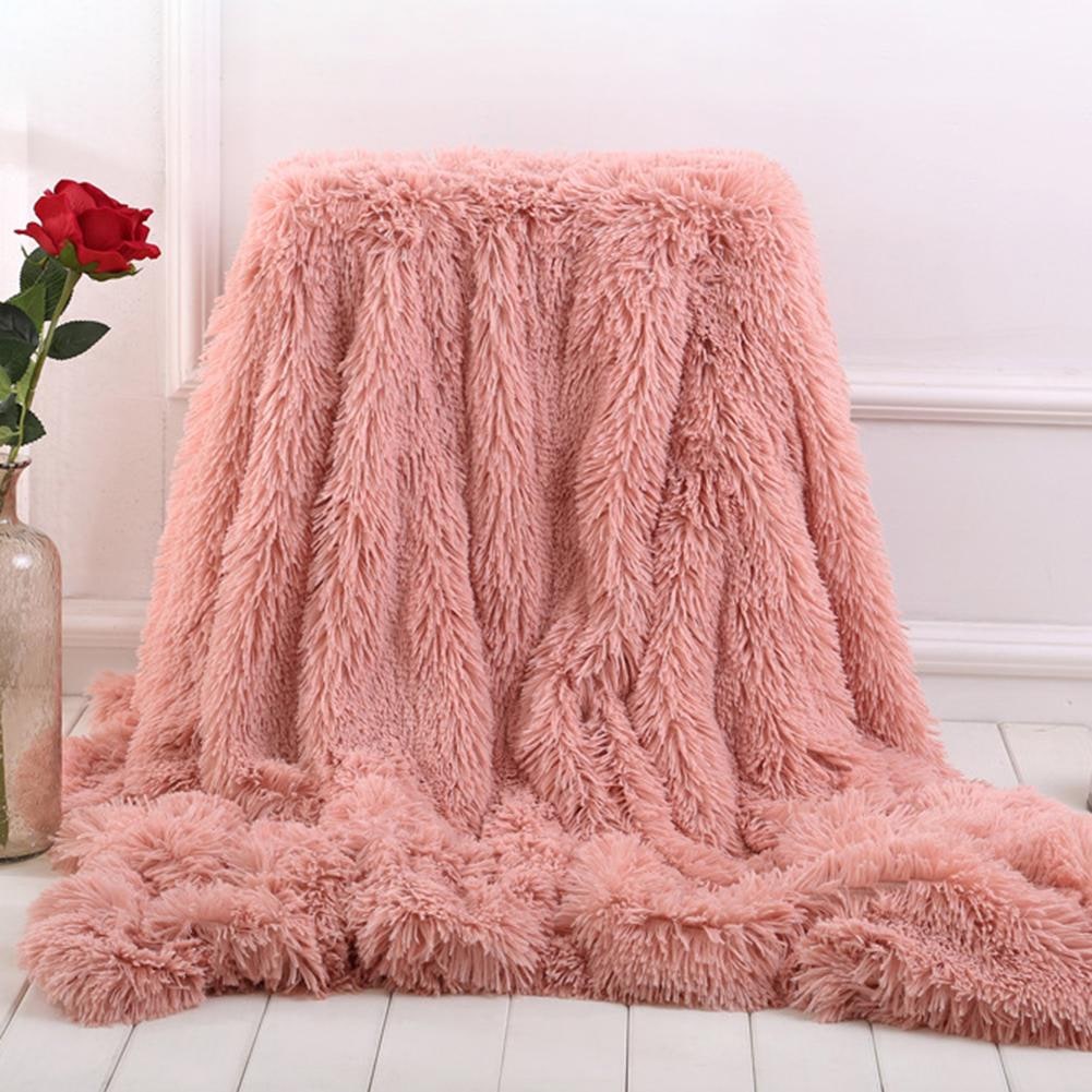 Faux Fur Throw Blanket with Soft Plush Long Pile Shaggy Texture for Cosy Bedding