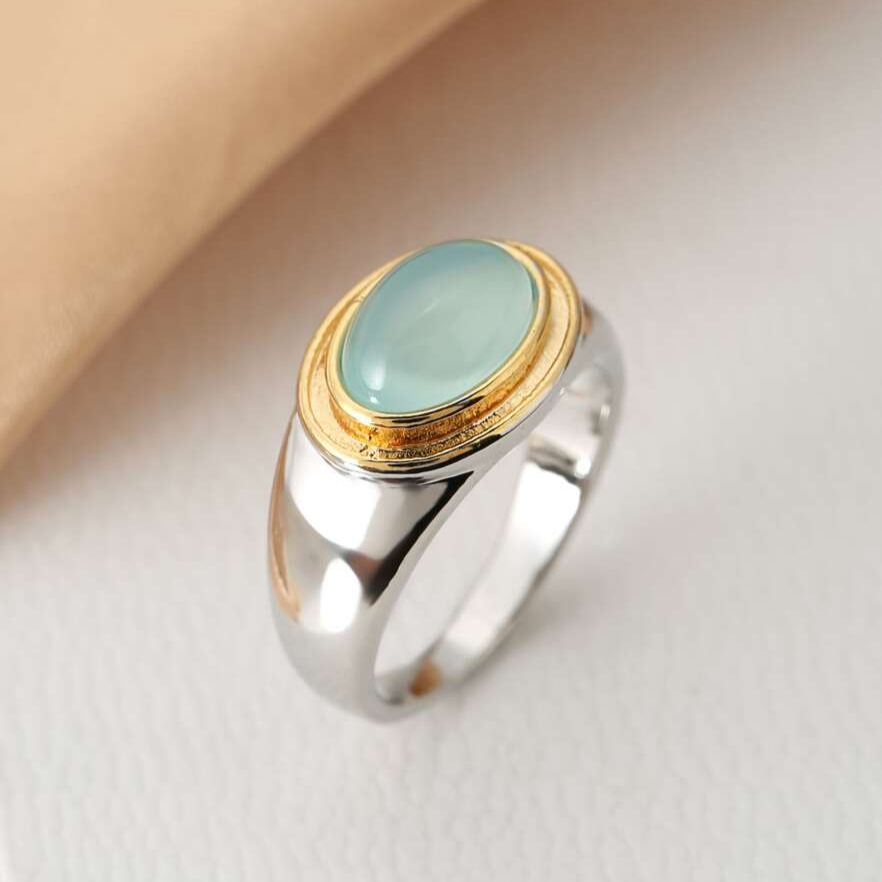 Elegant Green Moonstone Ring in Silver