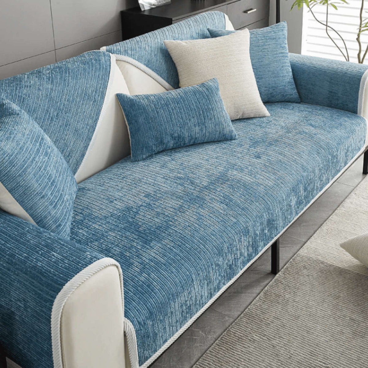 Non-Slip Protective Sofa Cover - Washable & Water-Repellent