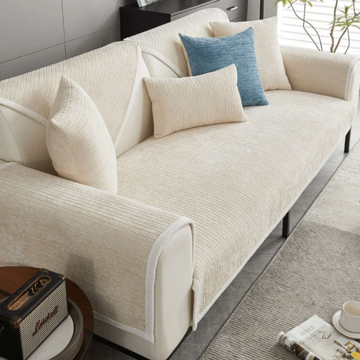 Non-Slip Protective Sofa Cover - Washable & Water-Repellent