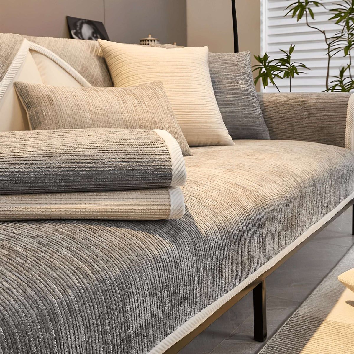 Non-Slip Protective Sofa Cover - Washable & Water-Repellent
