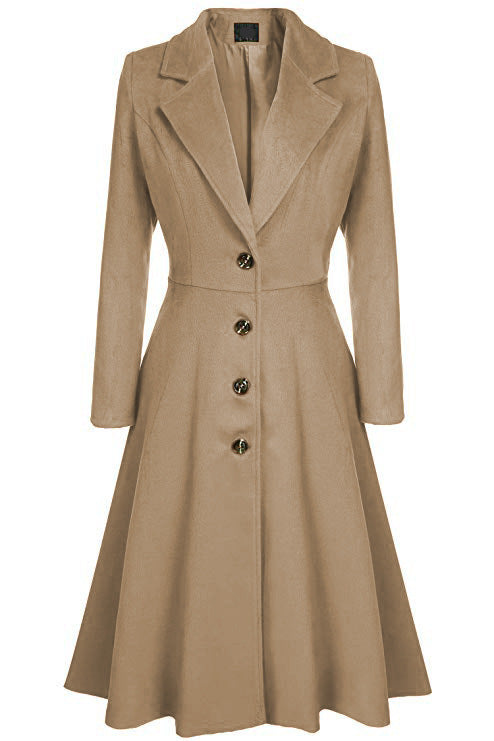 Women Elegant longer coat with tailored cut and artistic button details Chic and Style
