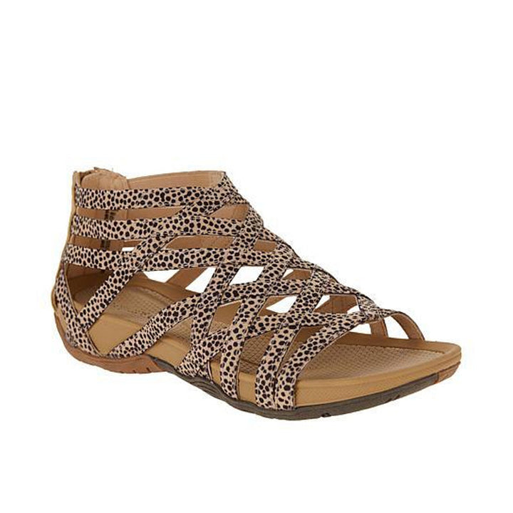 Chic und Stil | Roman Sandals for Stylish Summer Looks