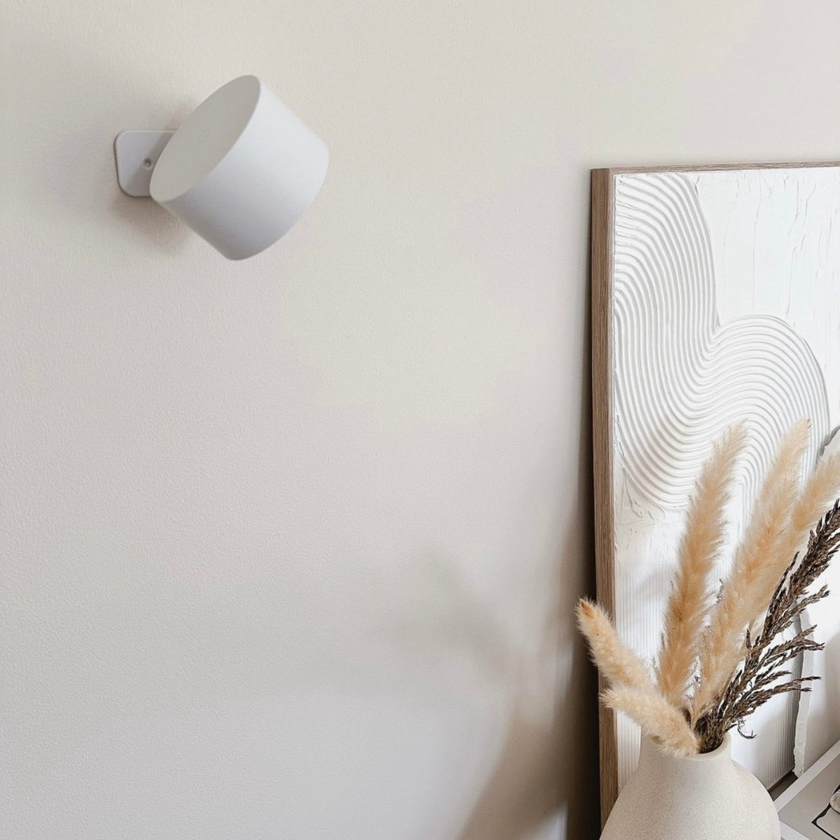 Cordless LED Wall Light with 360° Rotating Head, Touch Dimmer, 3 Colours