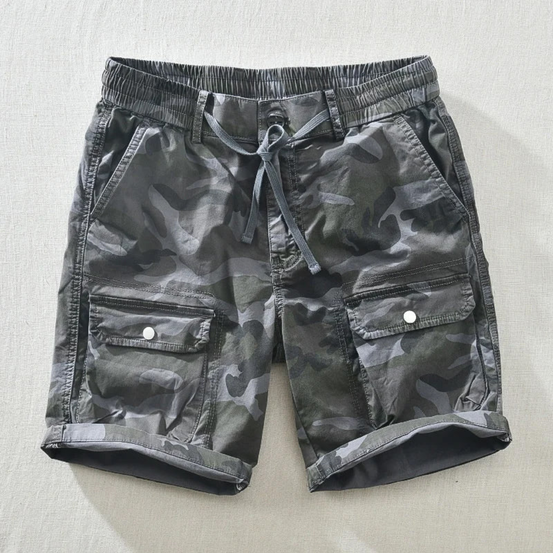 Trendy Camo Cargo Shorts – Men’s