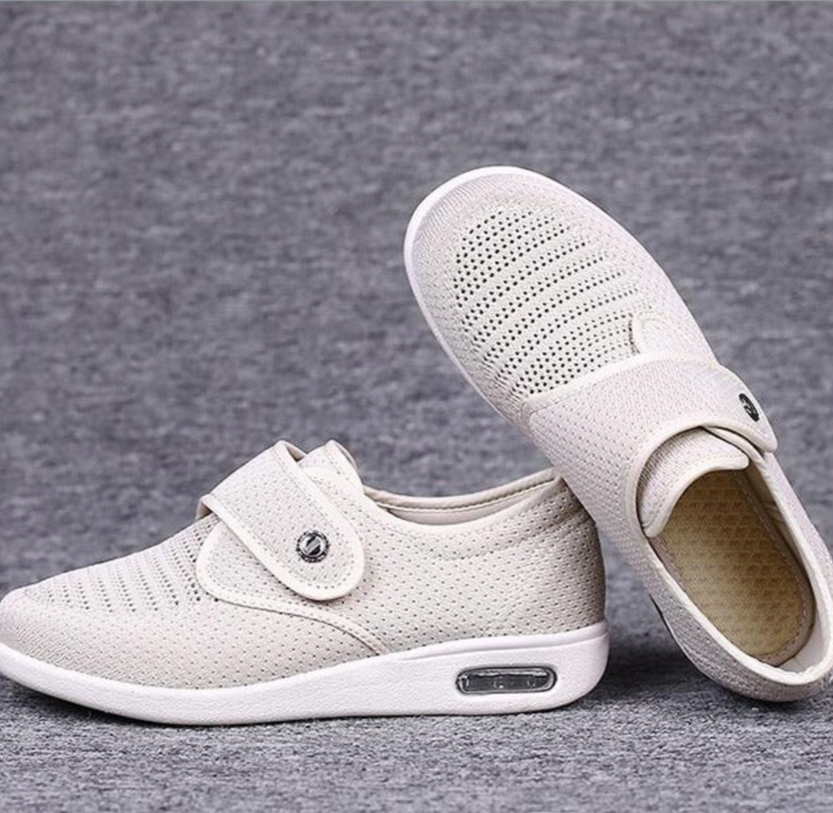 Women's Extra-Wide Comfort Shoes with Cushioned Insole