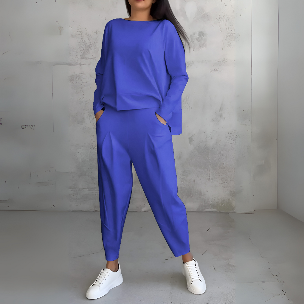 Two-Piece Casual Set with Round Neck and Long Sleeves