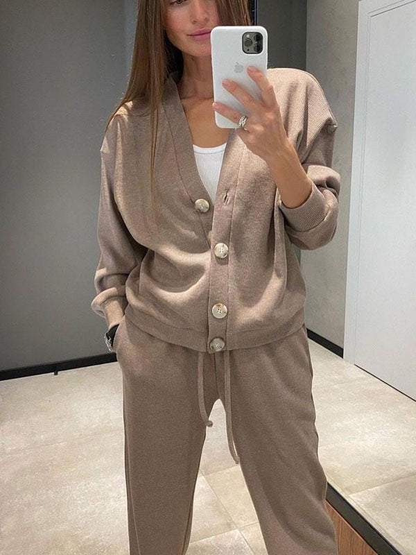 Chic und Stil | casual V-neck sweater and pants set