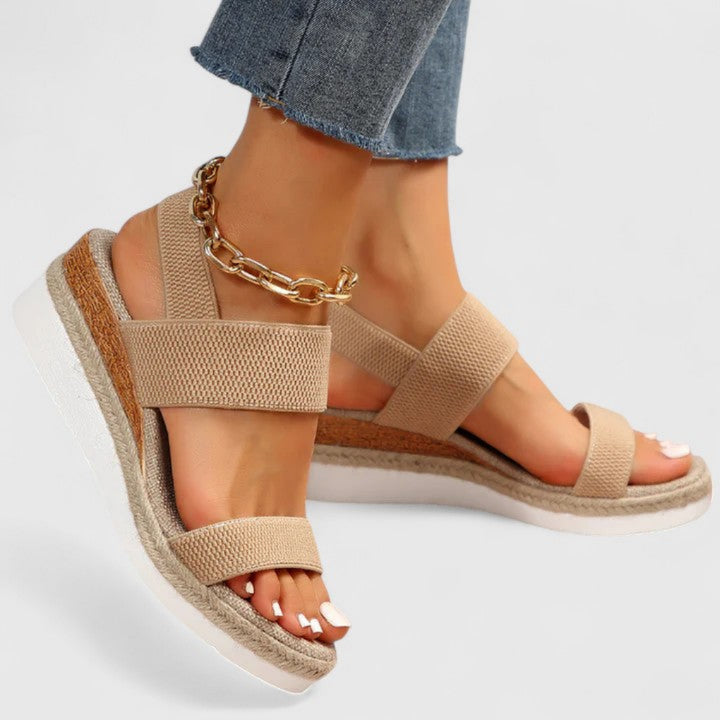 https://cdn.shopify.com/s/files/1/0878/4406/1529/files/A92SSandali-da-donna-di-moda-2023-nuova-estate-Casual-sandali-Open-Toe-Outdoor-Plus-Size-scarpe_2_720x-Photoroom.jpg?v=1776769781