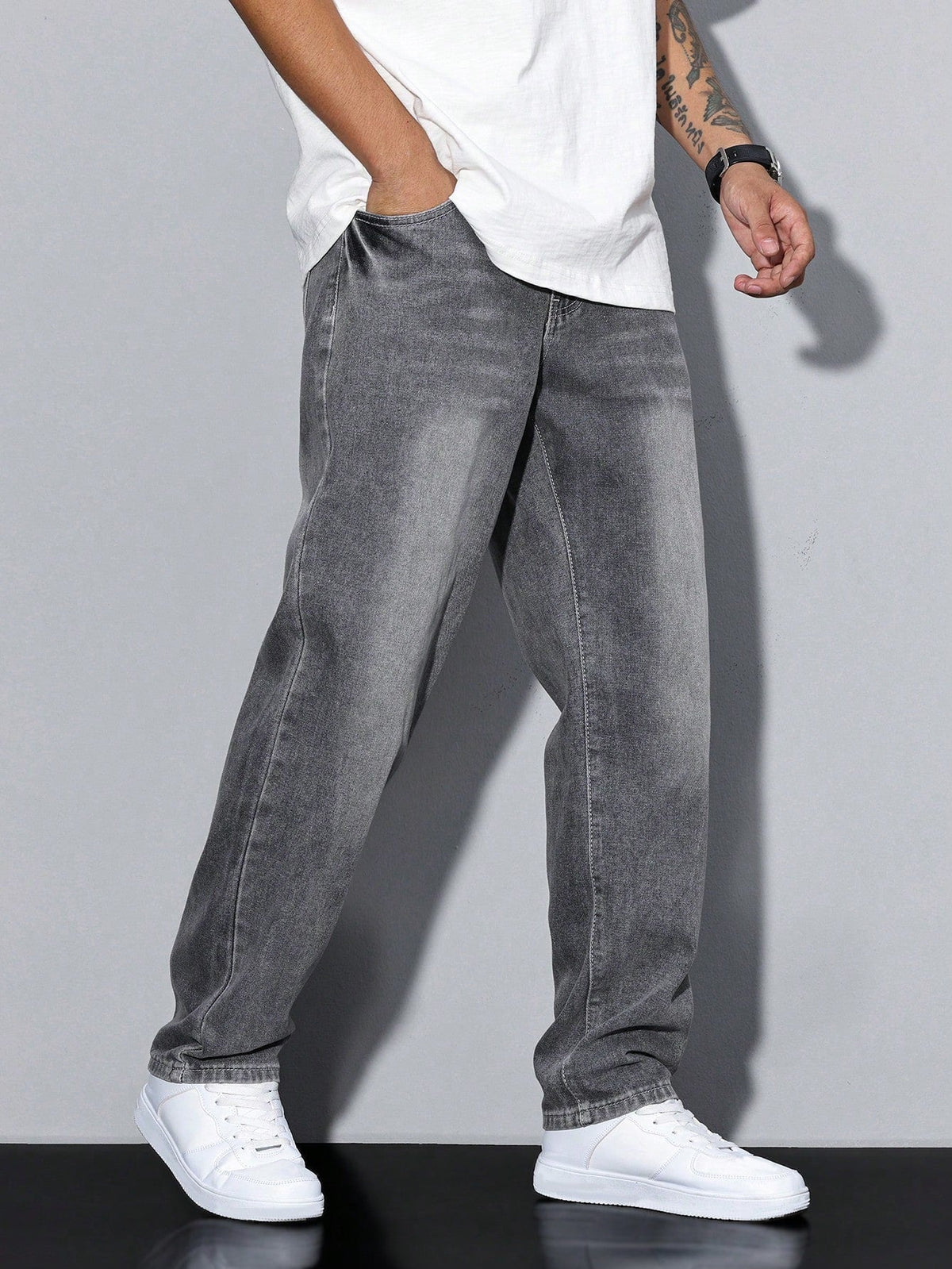 Baggy Jeans - Wide-Cut Denim Trousers in a Used Look