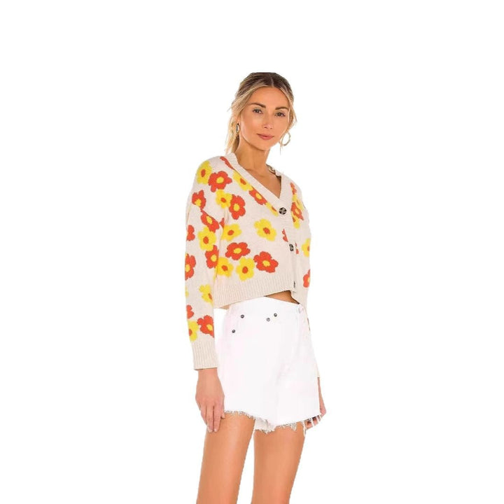 Women's cardigan with floral pattern and button details Lune London