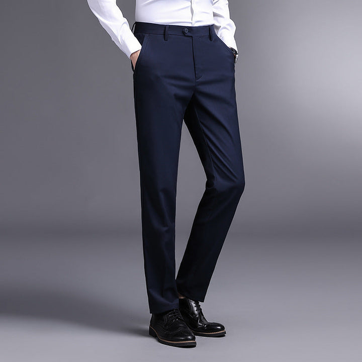 Elegant suit trousers for men with a slim fit and functional pockets Lune London