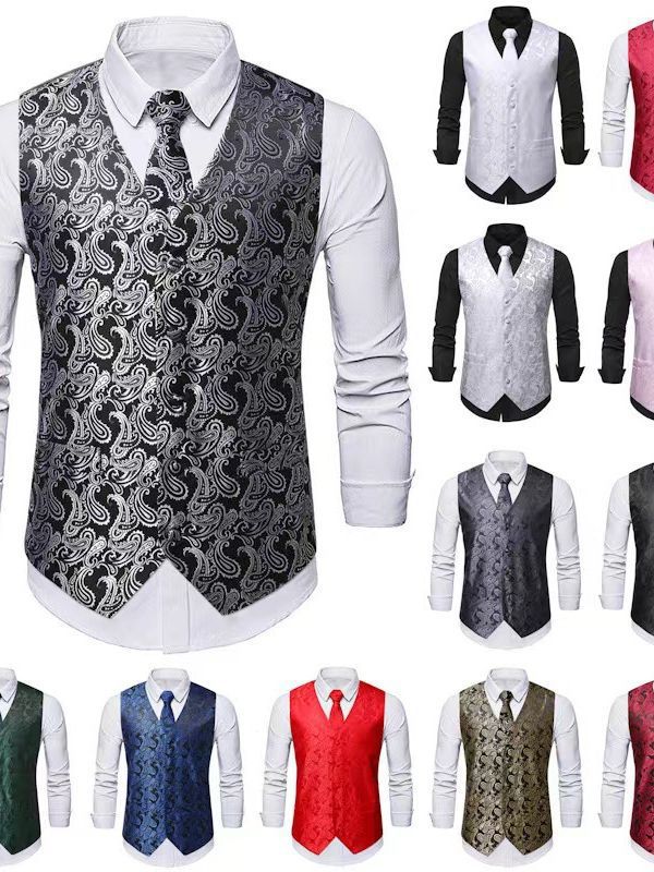Elegant men's blazer suit set with matching tie and pocket square Lune London