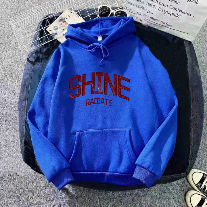 Women's hoodie with eye-catching lettering Chic & Stil