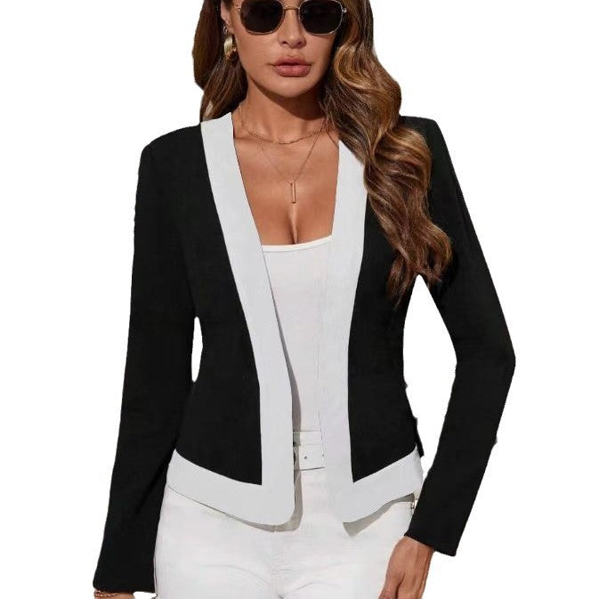 Modern blazer jacket for women with contrasting details Chic und Stil