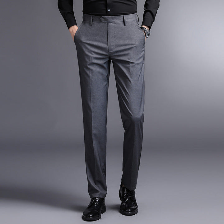 Elegant suit trousers for men with a slim fit and functional pockets Lune London