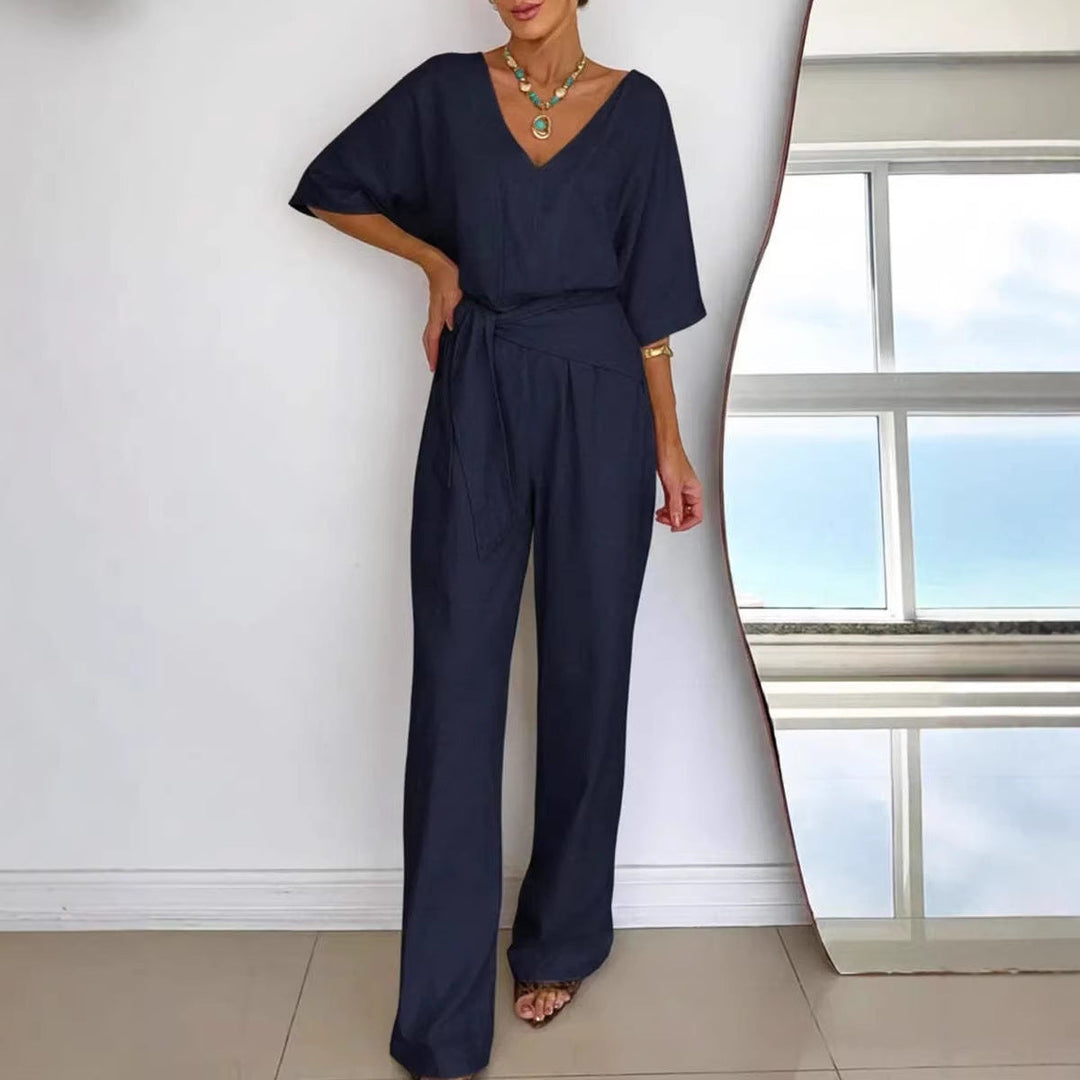 Women Elegant Jumpsuit with tailored cut and wrap belt Chic & Stil
