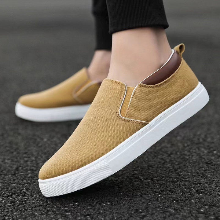Chic and Stylish Women's Casual Slip-On Sneakers