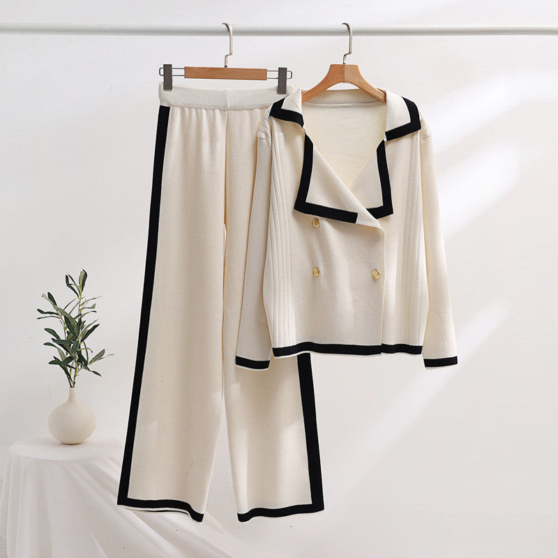 Elegant loungewear set for women with contrasting details Lune London