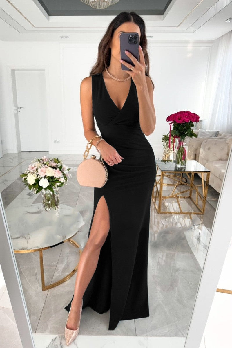 Elegant evening dress with high neckline Lune London
