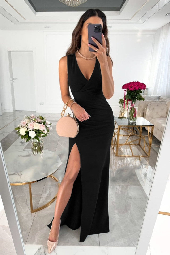 Elegant evening dress with high neckline Lune London