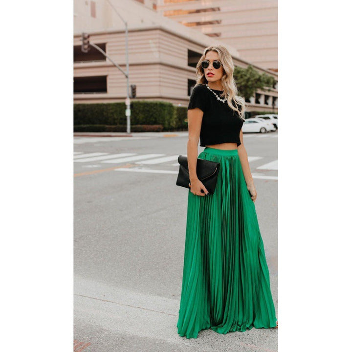 Chic und Stil Pleated Maxi Skirt for Women