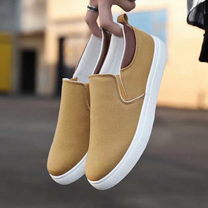 Chic and Stylish Women's Casual Slip-On Sneakers