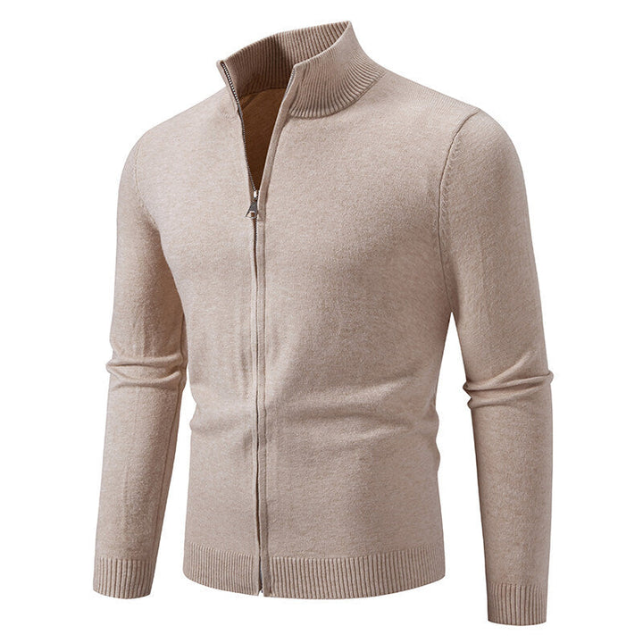 Men's knitted jacket with modern high collar and functional zipper Chic und Stil
