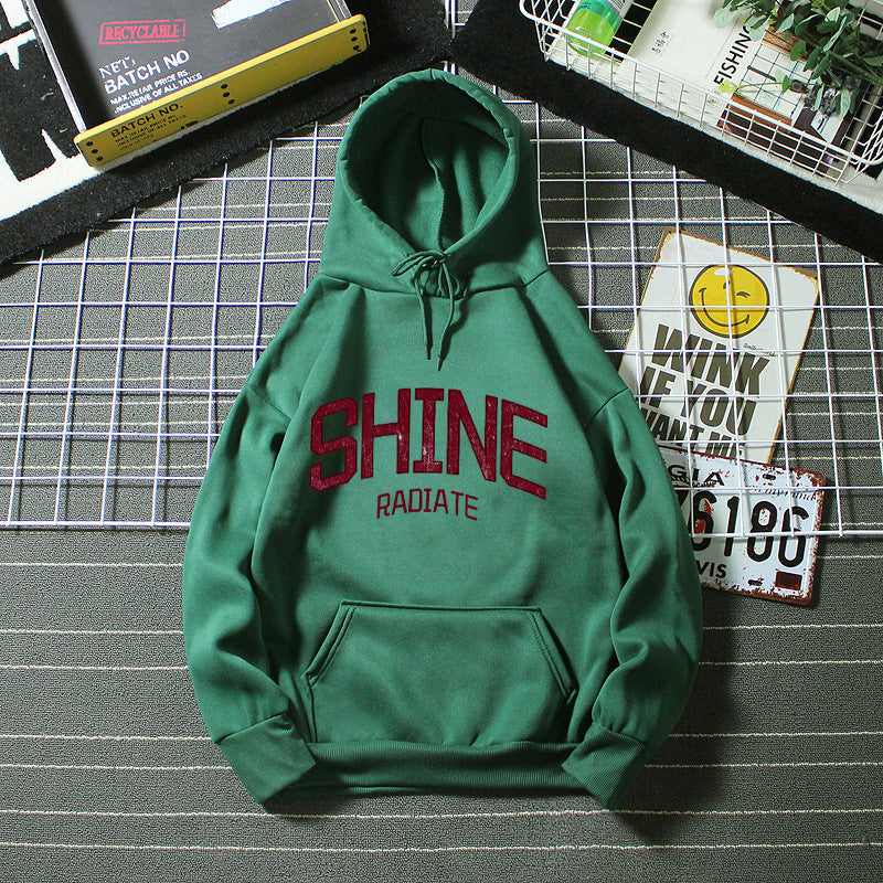 Women's hoodie with eye-catching lettering Chic & Stil