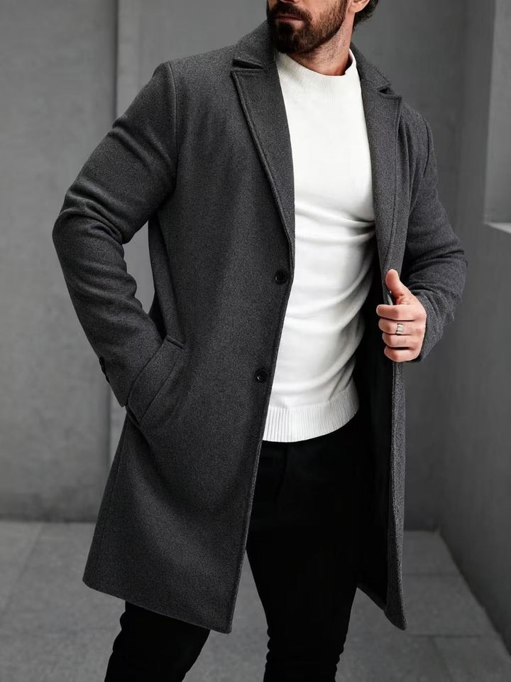 Elegant wool coat for men with a slim silhouette Chic und Stil