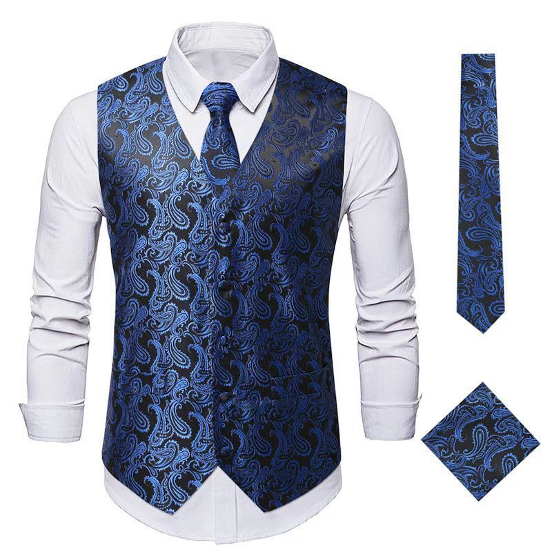 Elegant men's blazer suit set with matching tie and pocket square Lune London