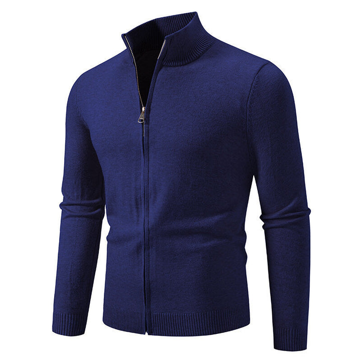 Men's knitted jacket with modern high collar and functional zipper Chic und Stil