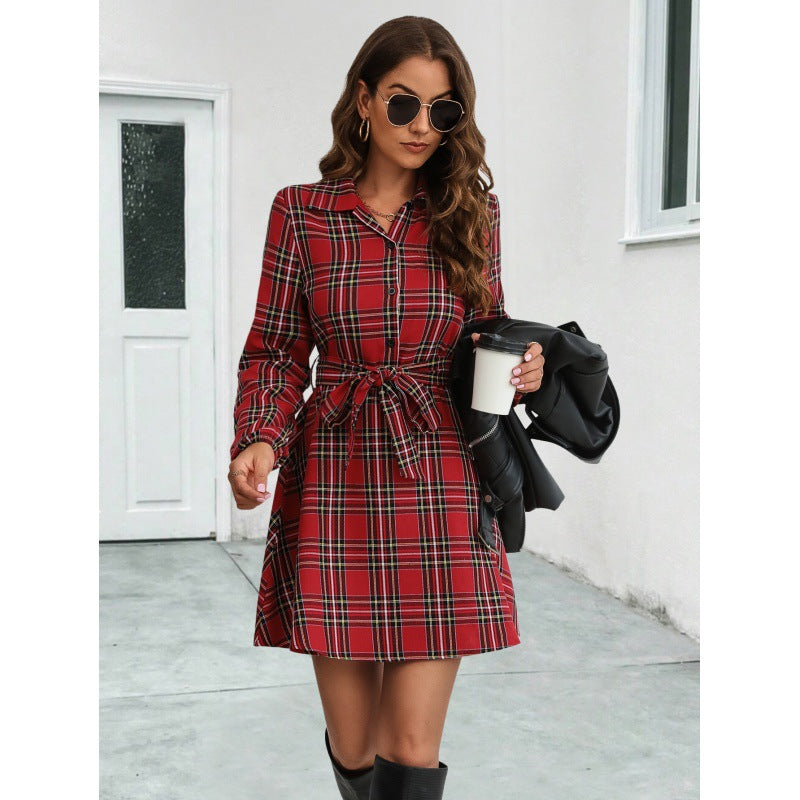 Chic und Stil | Women's Shirt Dress with Checked Pattern and Tie Belt