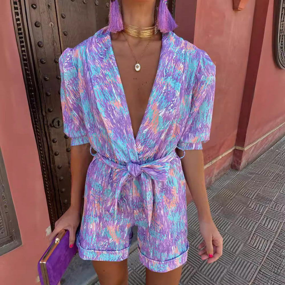 Women Elegant Jumpsuit with Deep V-Neck and Buttonable Belt Chic & Stil