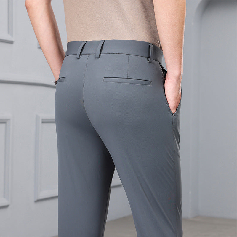 Comfortable stretch pants for men with a practical fit Lune London