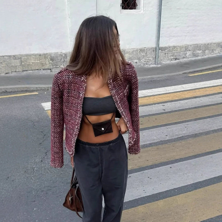 Trendy tweed jacket for women with refined details Chic und Stil