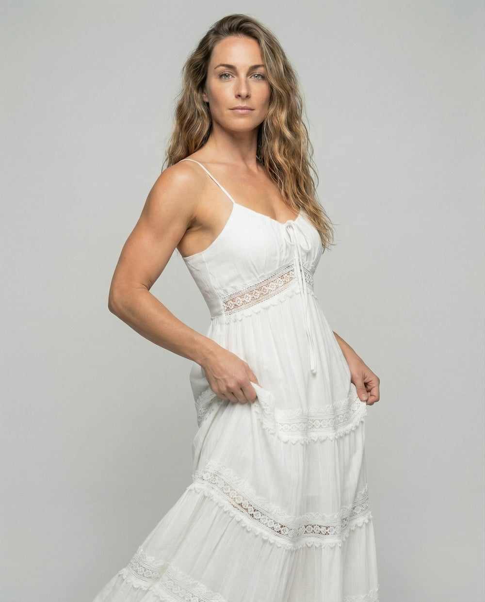 Women airy tiered bustier dress with lace band