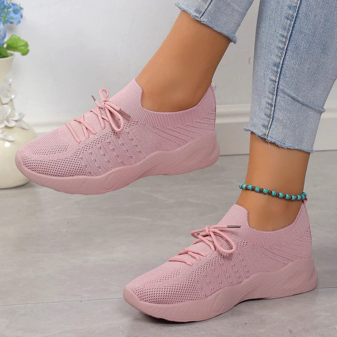 Chic und Stil | Lightweight Orthopedic Sneakers