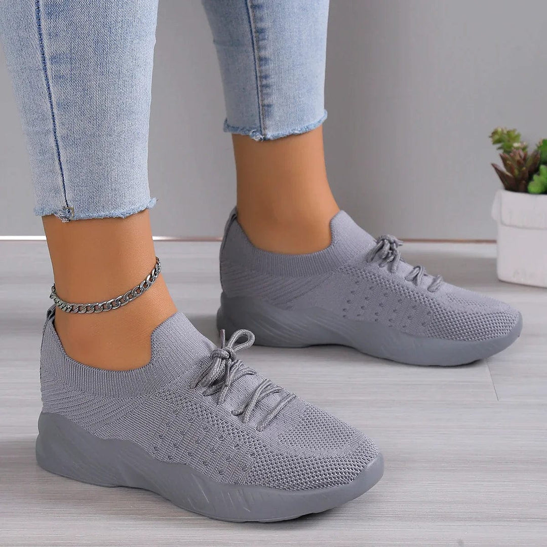 Chic und Stil | Lightweight Orthopedic Sneakers