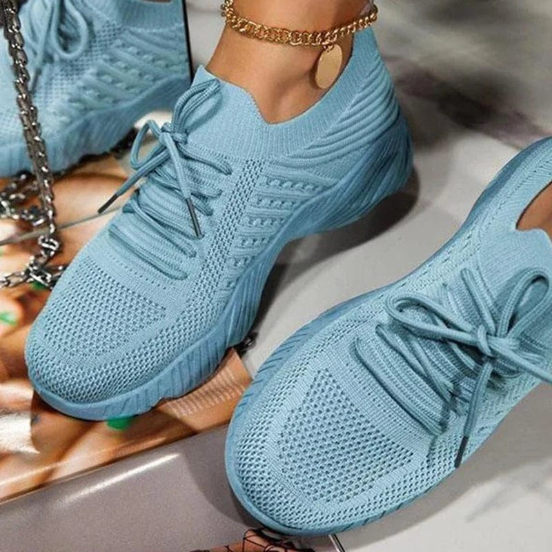 Chic und Stil | Lightweight Orthopedic Sneakers