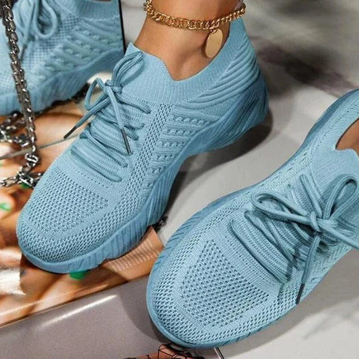 Chic und Stil | Lightweight Orthopedic Sneakers