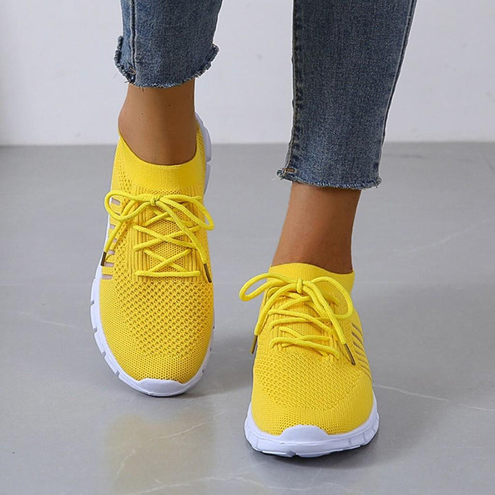 Chic und Stil | Orthopedic Elegance Sneakers