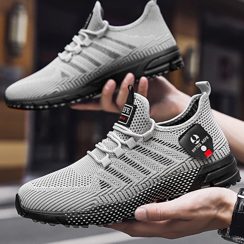 Lune London | Airy and trendy anti-sweat trainer for men