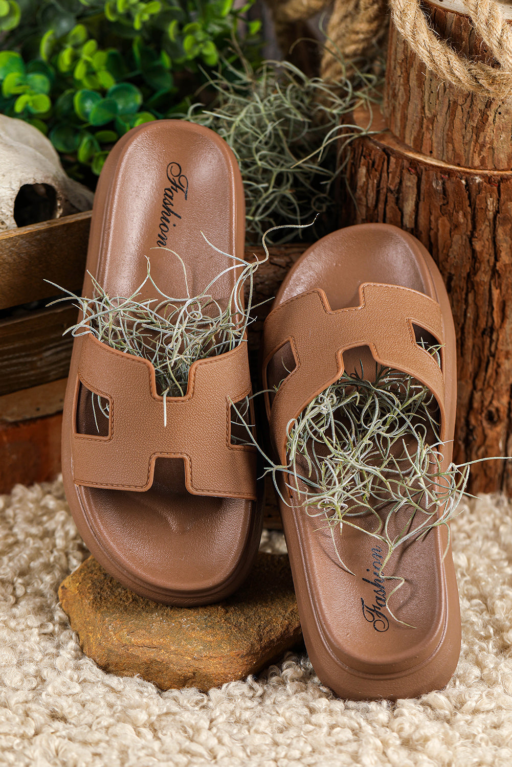 Lune London | Fashionable Slippers